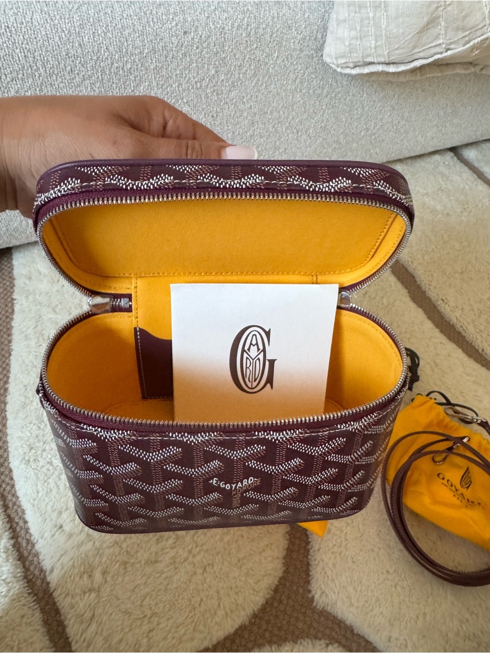 Goyard Burgundy Goyardine Coated Canvas Vanity Case with Strap NWT - Picture 3 of 10
